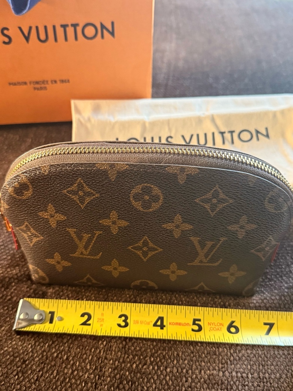 ❤️Monogram Cosmetic Pouch - Picture 5 of 10